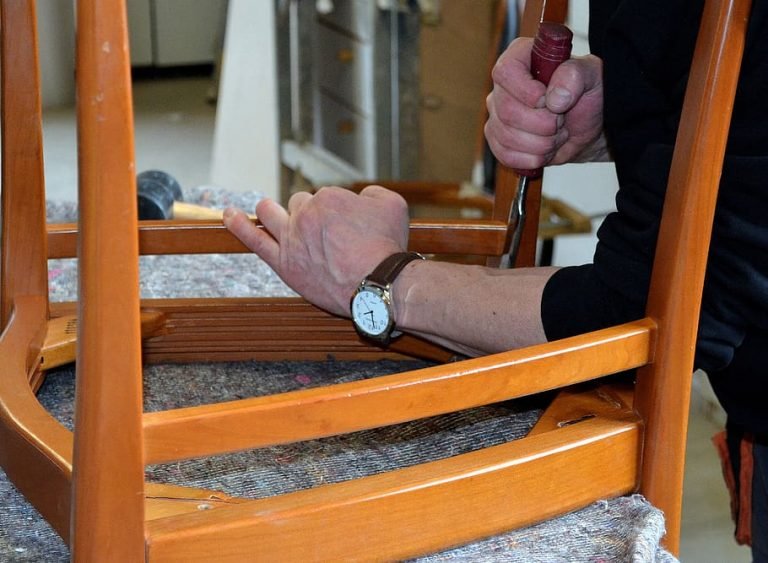 نجار أثاث مكة